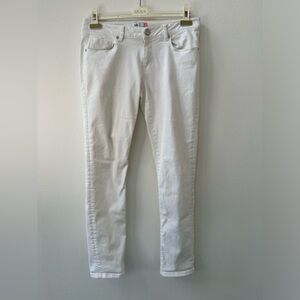 Cabi size 6 slim boyfriend white jean